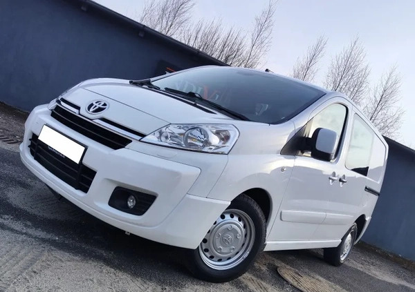 Toyota ProAce cena 48900 przebieg: 114400, rok produkcji 2015 z Sochaczew małe 211